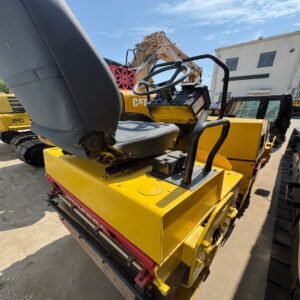 Dynapac Cc102 Tandem Vibratory Roller 2.5 Ton Small Road Compactor