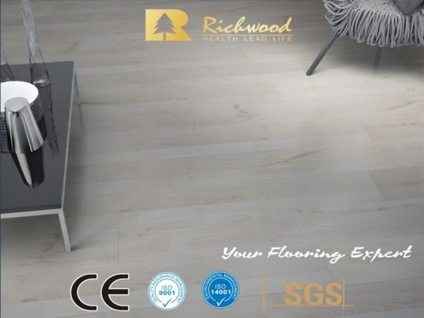 European Oak E0 AC4 HDF Water Proof Piso Vinyl Maple Parquet Engineered Industrial Laminate Laminated Wood Flooring for Restaurant/Office/Home