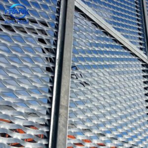 Factory Direct Sales Custom Size Colorful Anti-Rust Decorative Aluminum Expanded Metal Mesh for Architectural Building Facade Wall Fence Isolation Security Net
